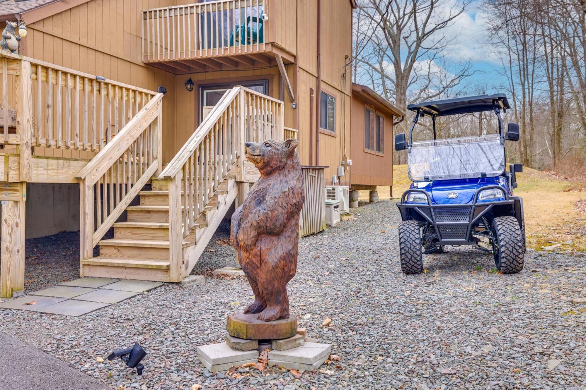 Bear Den Rustic Pocono Lake Home With Game Room! Exterior photo